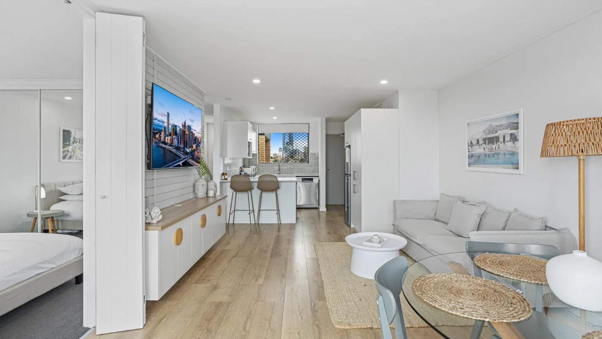 Apartment Spacious 1-Bed In The Heart Of Teneriffe Brisbane
