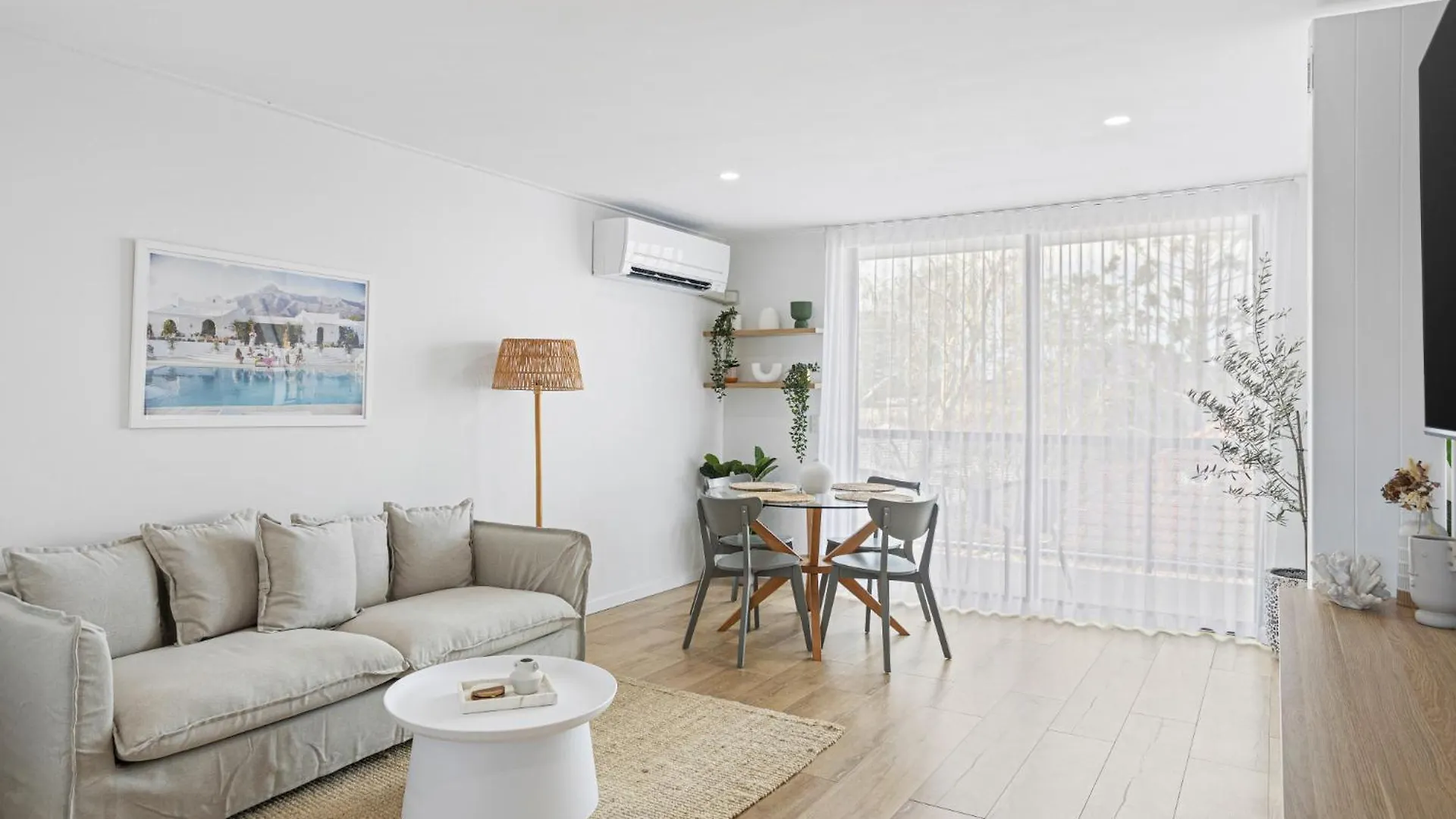 Spacious 1-Bed In The Heart Of Teneriffe 브리즈번 아파트