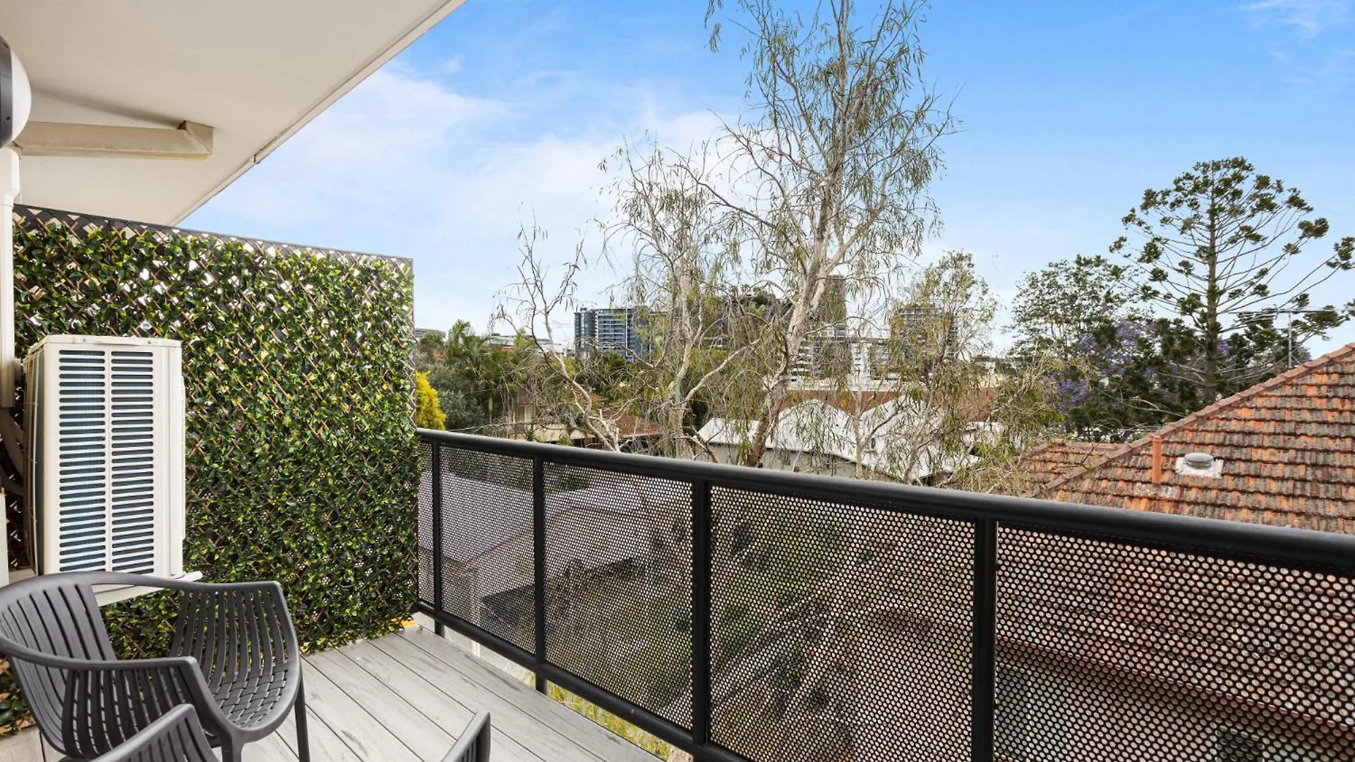 Spacious 1-Bed In The Heart Of Teneriffe Brisbane Australia