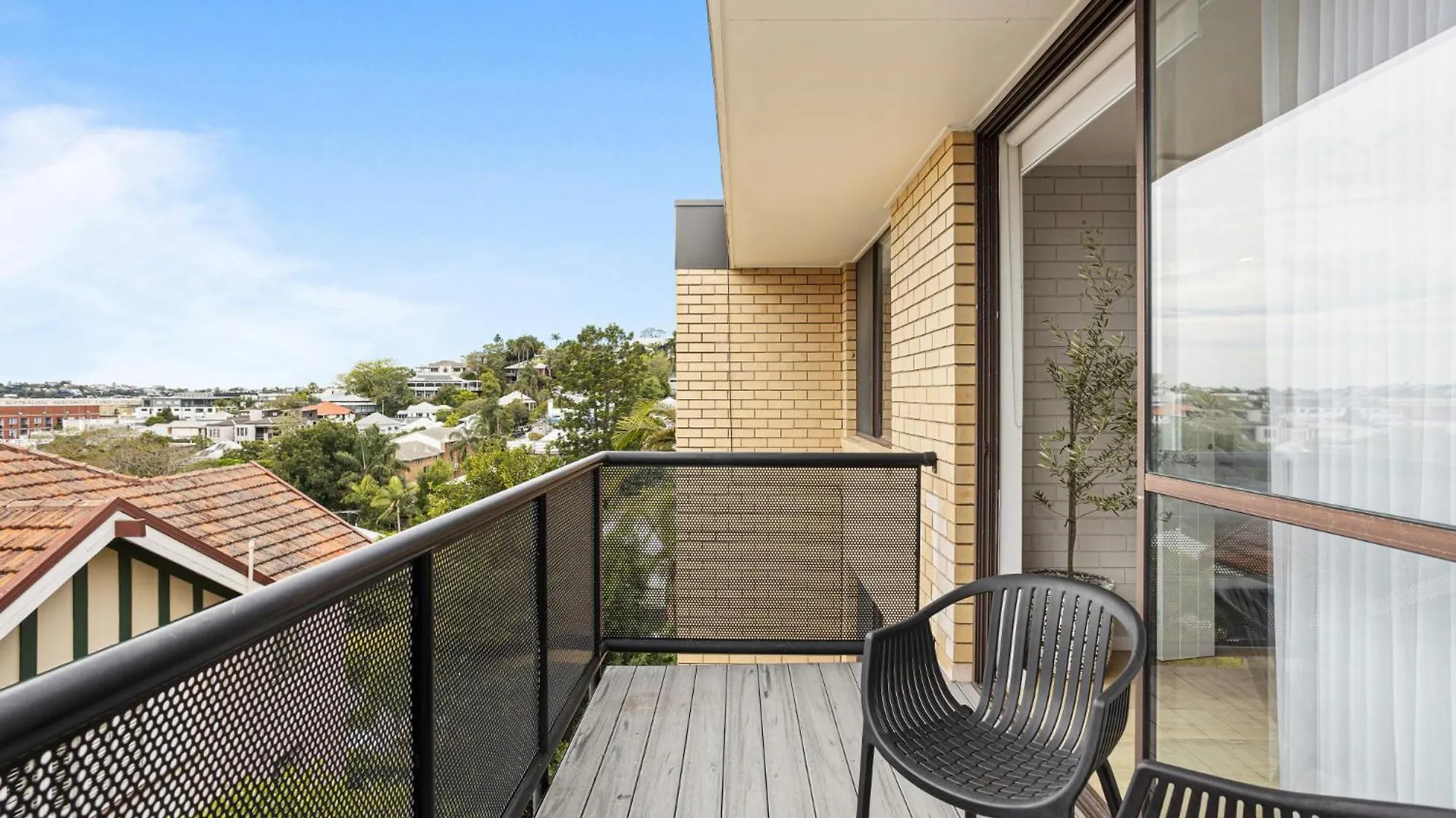 Spacious 1-Bed In The Heart Of Teneriffe Brisbane 0*,  Australia